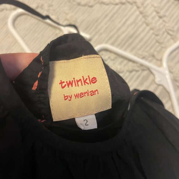 Black and Pink Dress - Picture 2 of 2